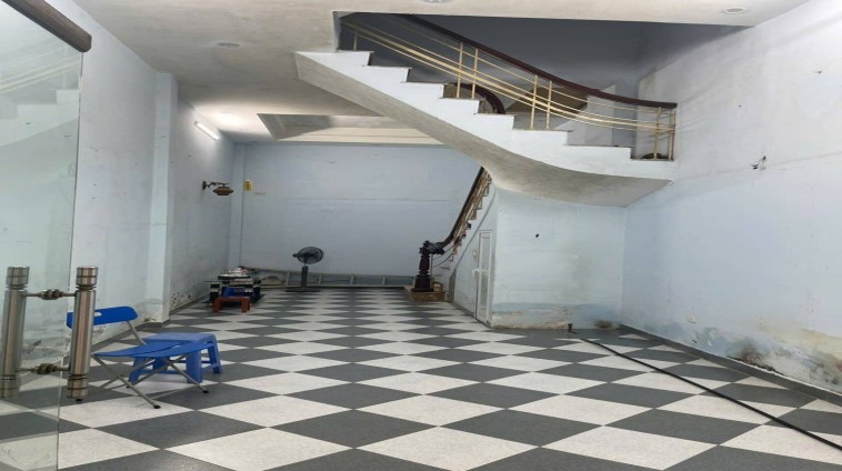 Cho Thuê nhà làm CHDV, Hàng ăn ngõ Nguyễn Chí Thanh, Đống Đa, DT 40m2 - 5 Tầng - 5PN - Giá 21 triệu